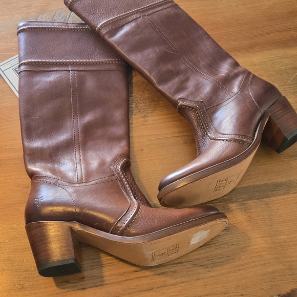 Frye Women's Chestnut Heeled Boots - Picture 5 of 6